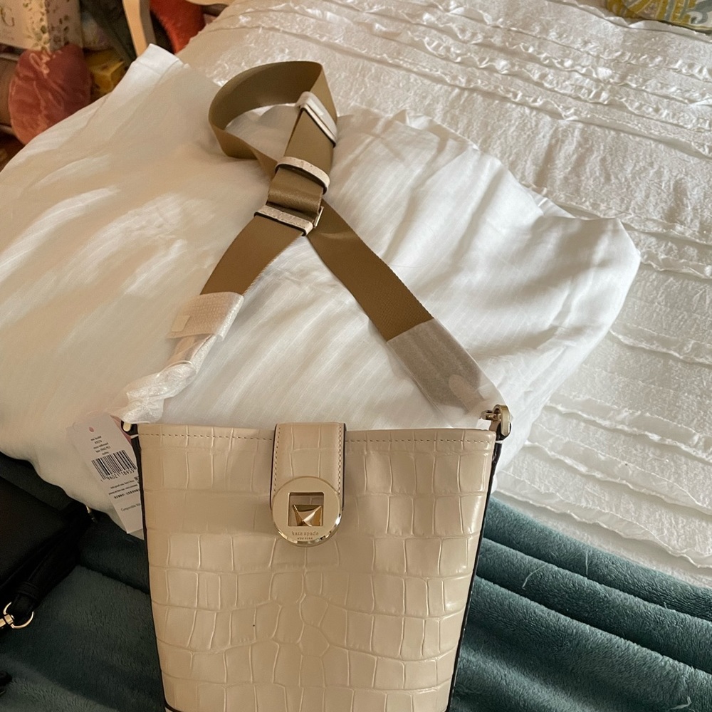 Brand new never used Kate Spade mini bucket bag.
